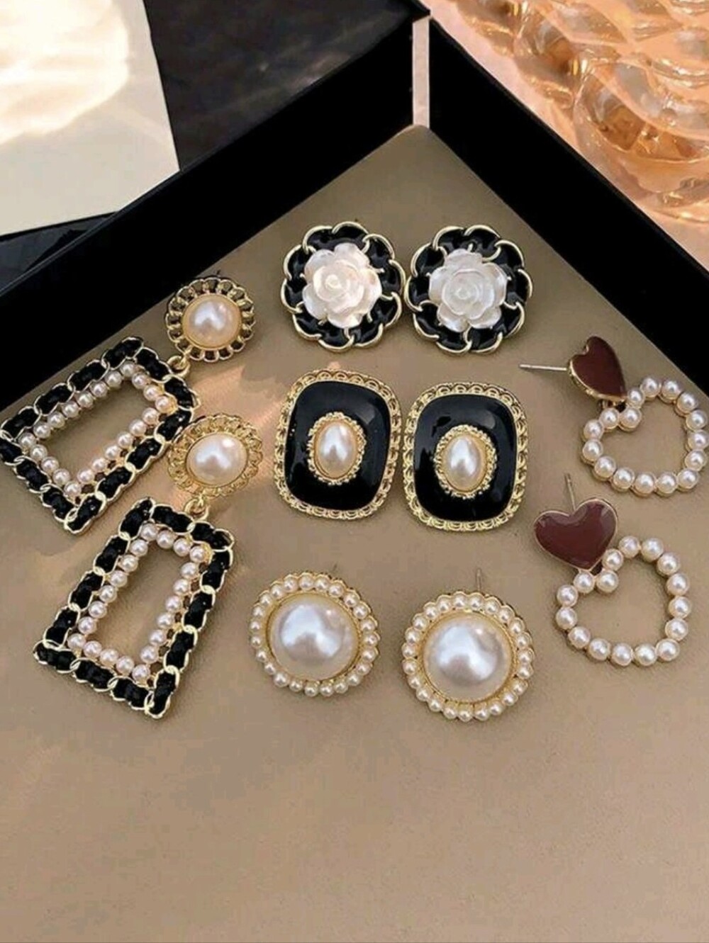 5 Pairs Pearl and Black Enamel Earring Set - Women Jewelry